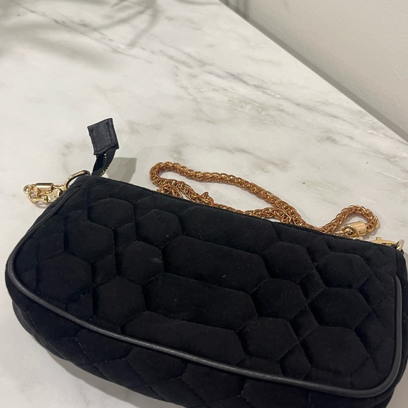 Cavalli Class small black suede purse with gold chain. Good condition. - Picture 4 of 6
